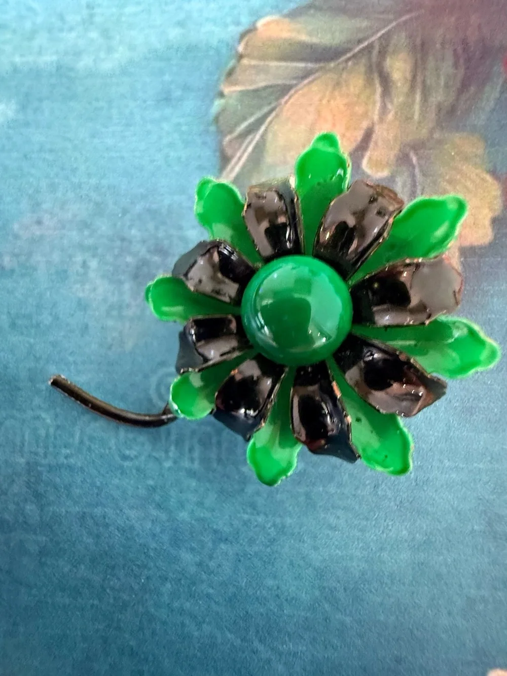 N/A stylish green